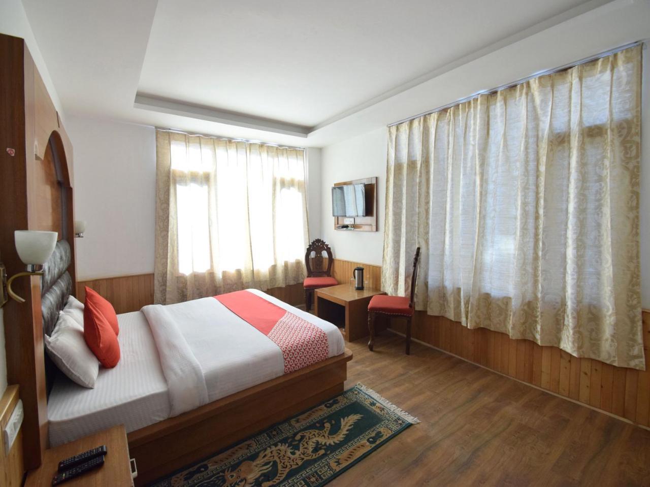 Oyo 10255 Hotel Red Apple Manāli Εξωτερικό φωτογραφία