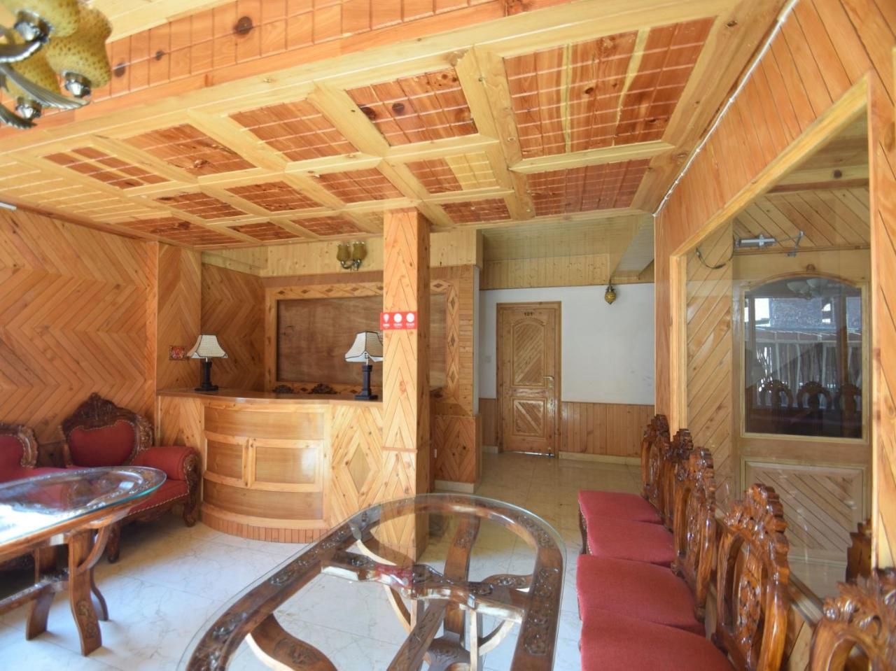 Oyo 10255 Hotel Red Apple Manāli Εξωτερικό φωτογραφία